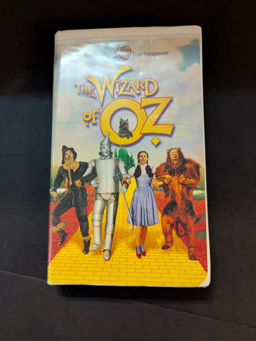 Vintage The Wizard of Oz Warner Home Video Clamshell VHS Tape Classic Movie